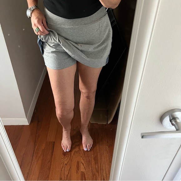 Sundays Becca skort Sienna s/s sweatshirt set grey blue Plaid trim size Medium - Picture 5 of 16